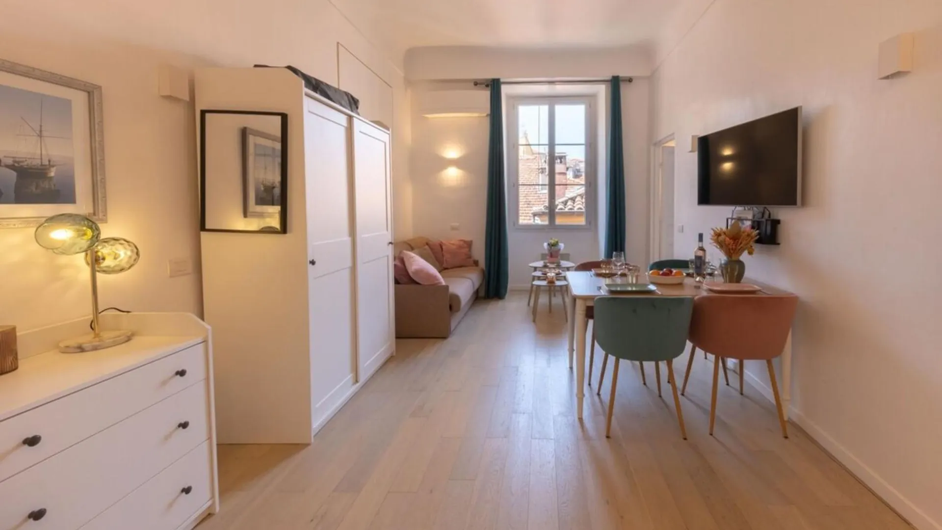 06A3 - Lovely Apartment In The Heart Of Old Nizza 0*,  Francia