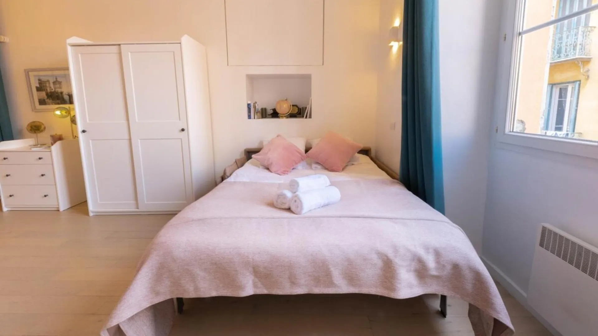 06A3 - Lovely Apartment In The Heart Of Old Nizza