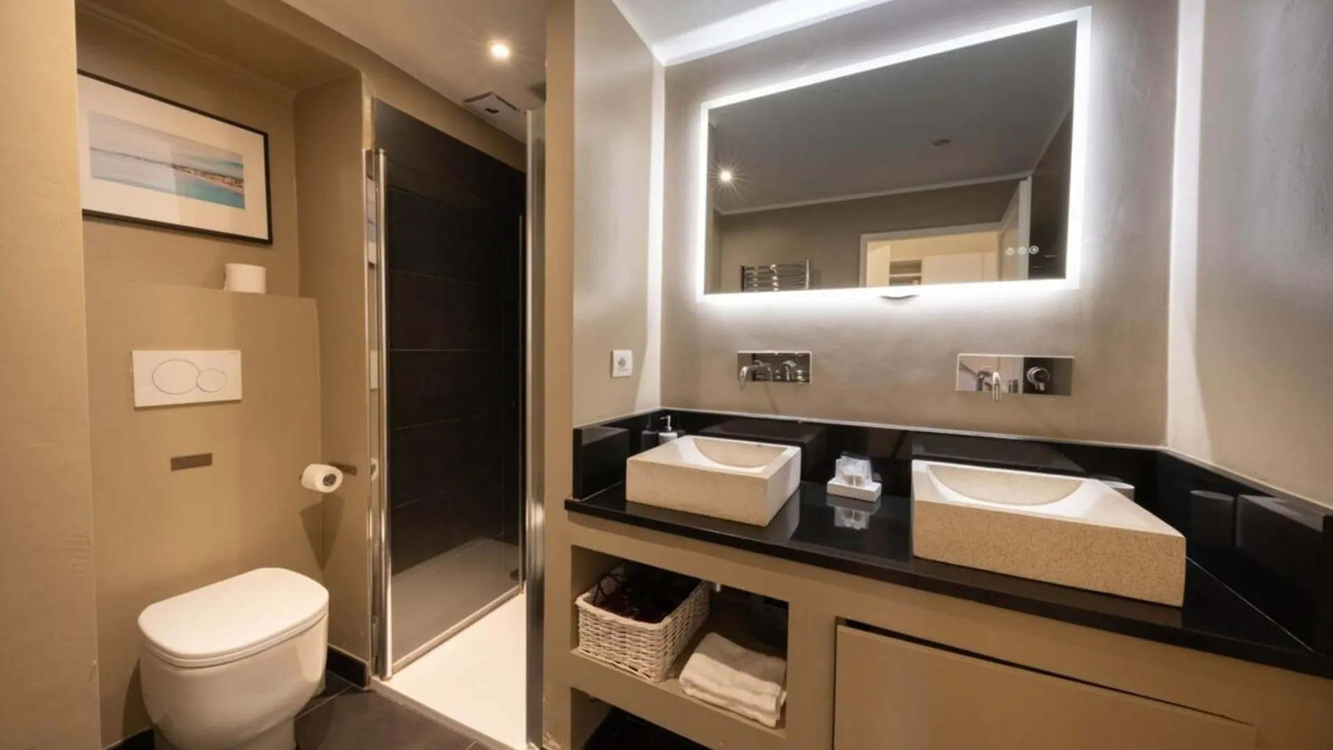 06A3 - Lovely Apartment In The Heart Of Old Nizza 0*,